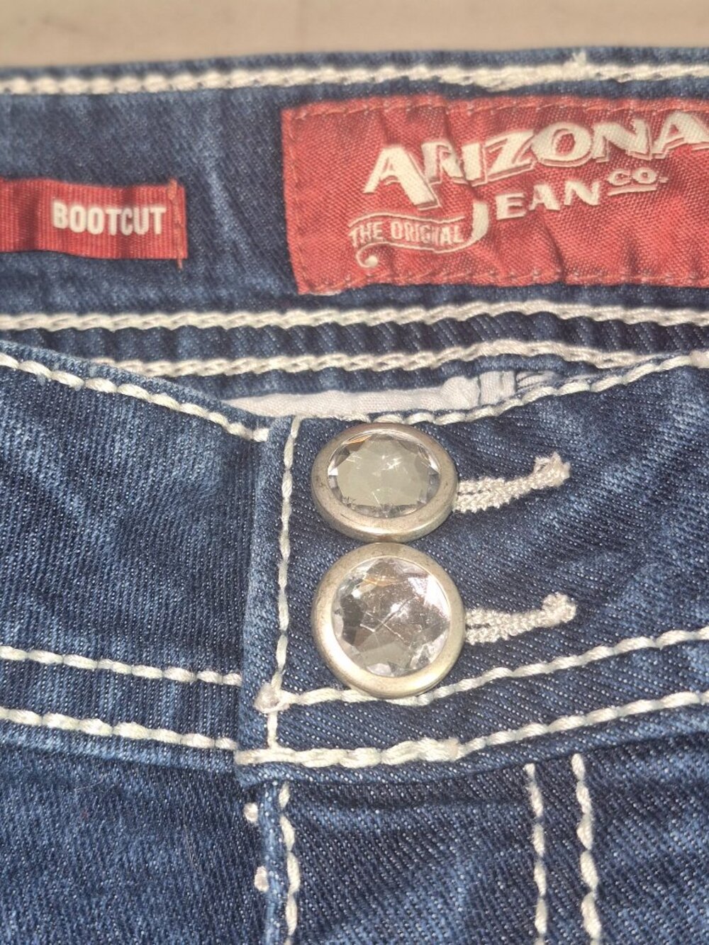 Arizona Jeans Company Bling Jeans, flared cuffs, size 16.5  28" Waist - Picture 16 of 16